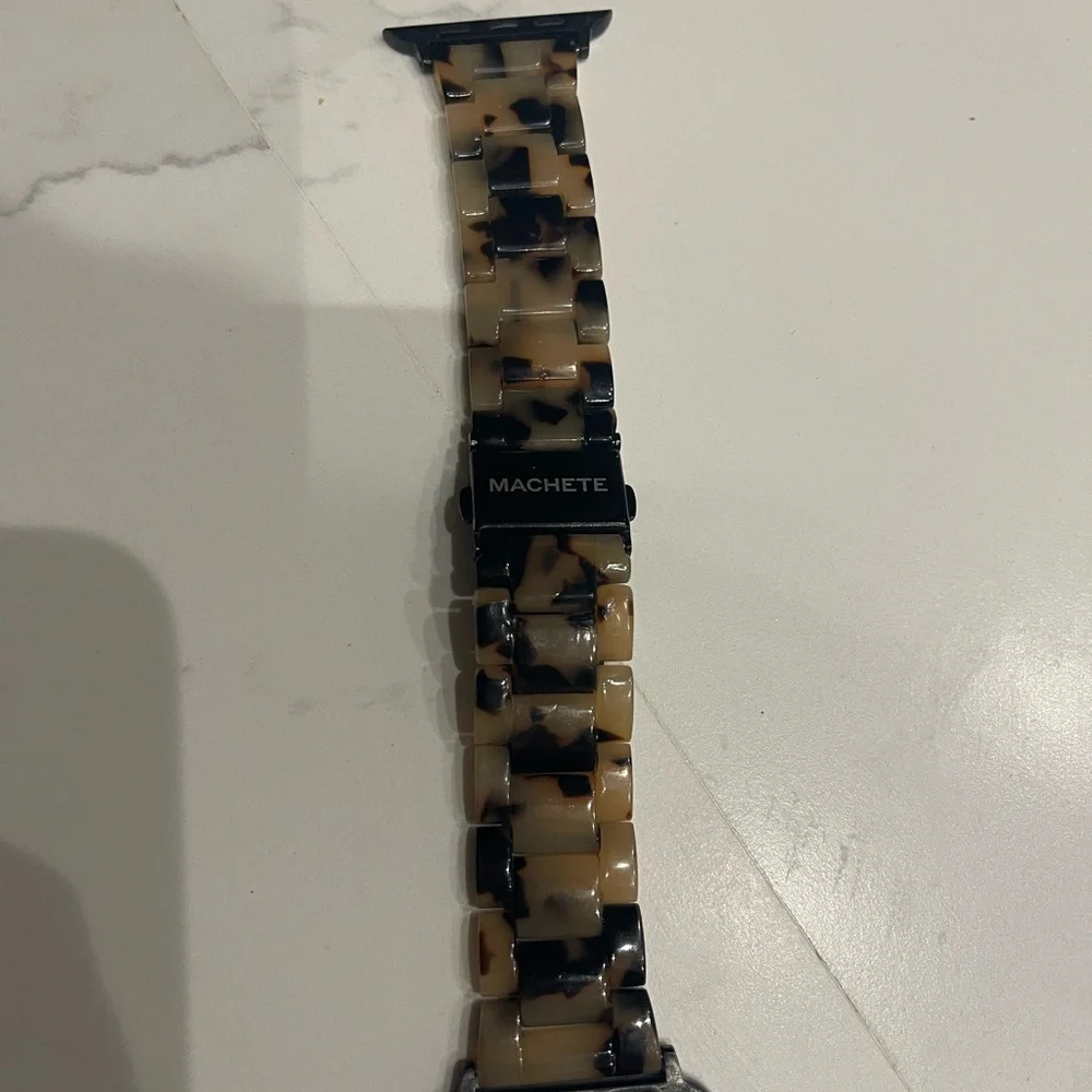 Series 5 black 40 MM with black and tortoise shell bands - Picture 3 of 6